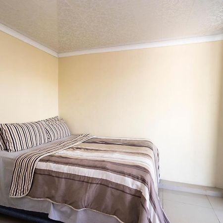Hasate Guest House 10 Florence Street Oakdale Belliville 7530 Cape Town South African Екстер'єр фото