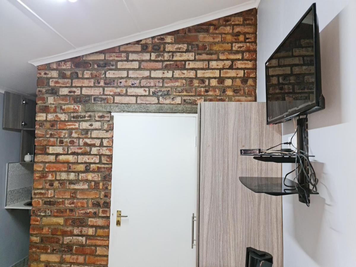 Hasate Guest House 10 Florence Street Oakdale Belliville 7530 Cape Town South African Екстер'єр фото