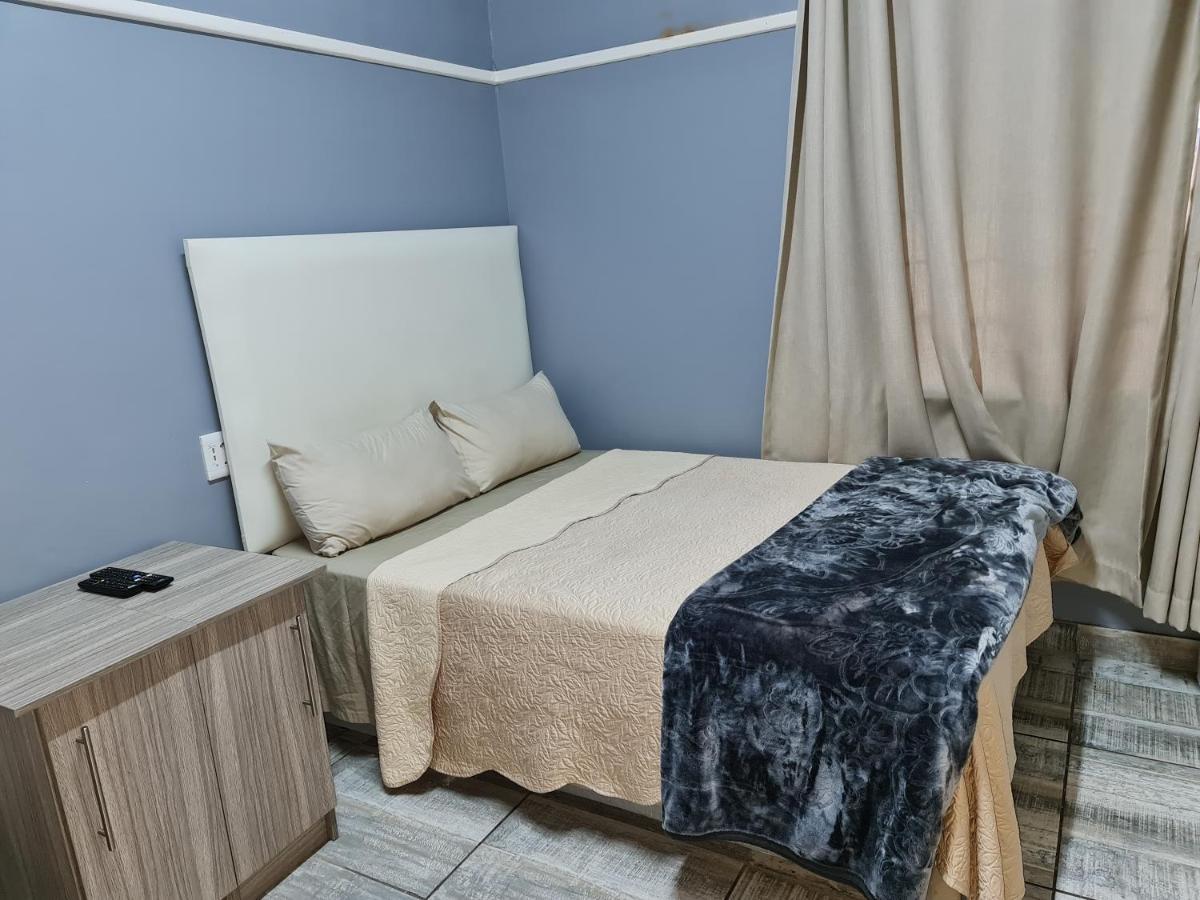 Hasate Guest House 10 Florence Street Oakdale Belliville 7530 Cape Town South African Екстер'єр фото