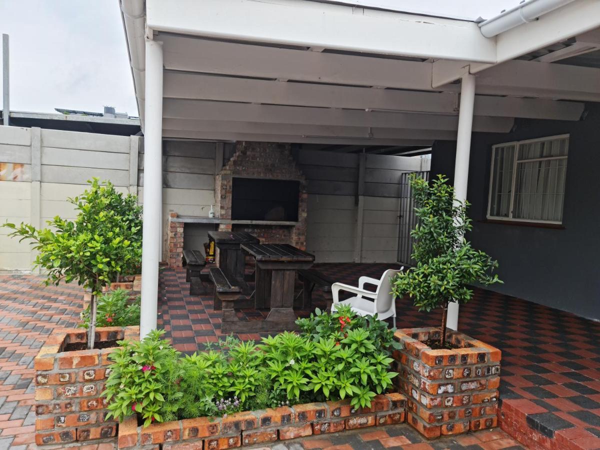 Hasate Guest House 10 Florence Street Oakdale Belliville 7530 Cape Town South African Екстер'єр фото