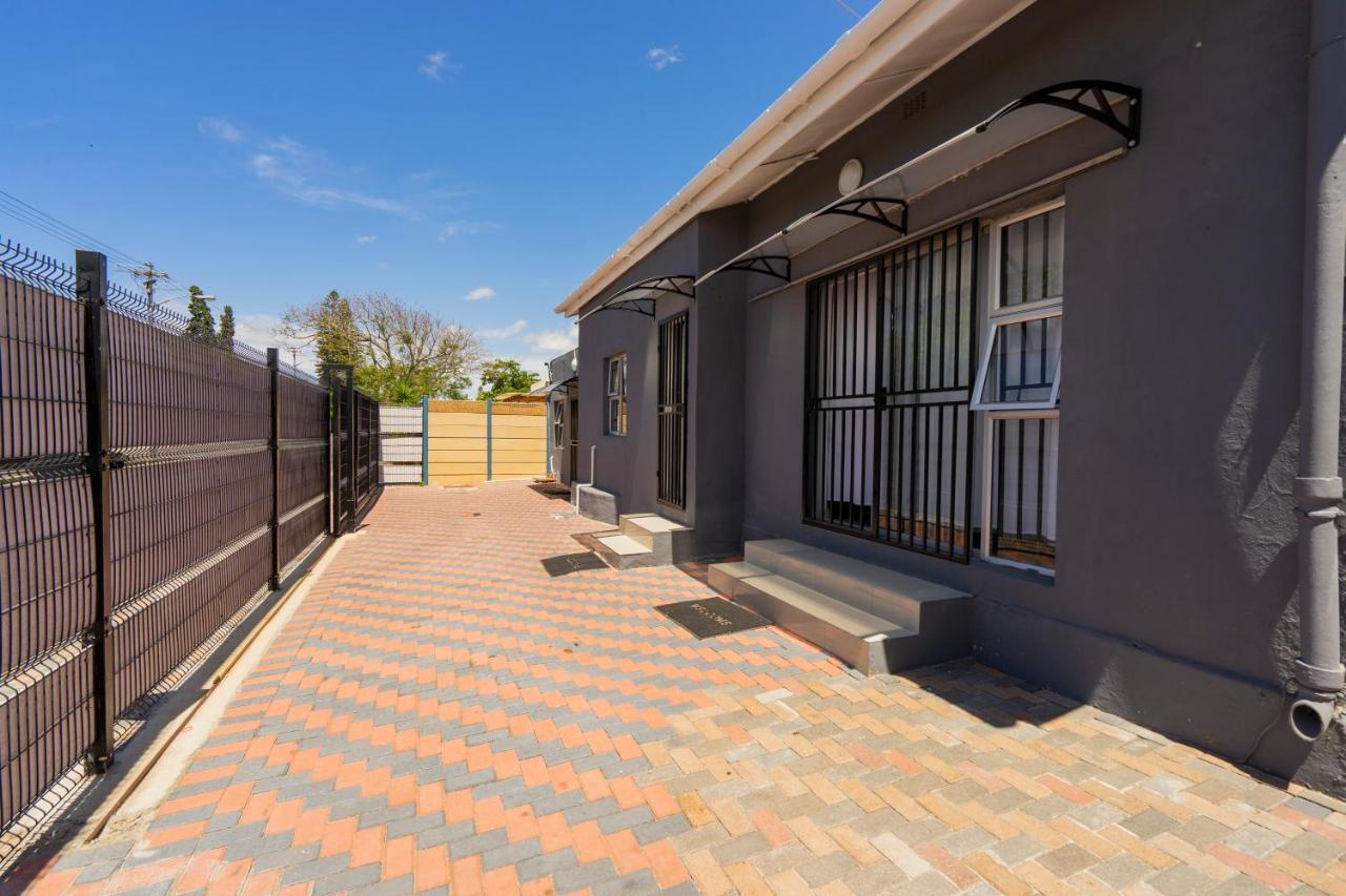 Hasate Guest House 10 Florence Street Oakdale Belliville 7530 Cape Town South African Екстер'єр фото