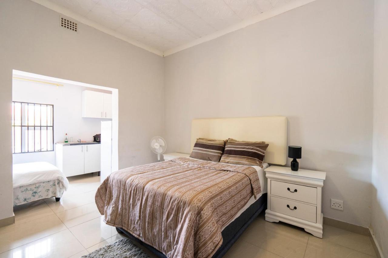 Hasate Guest House 10 Florence Street Oakdale Belliville 7530 Cape Town South African Екстер'єр фото