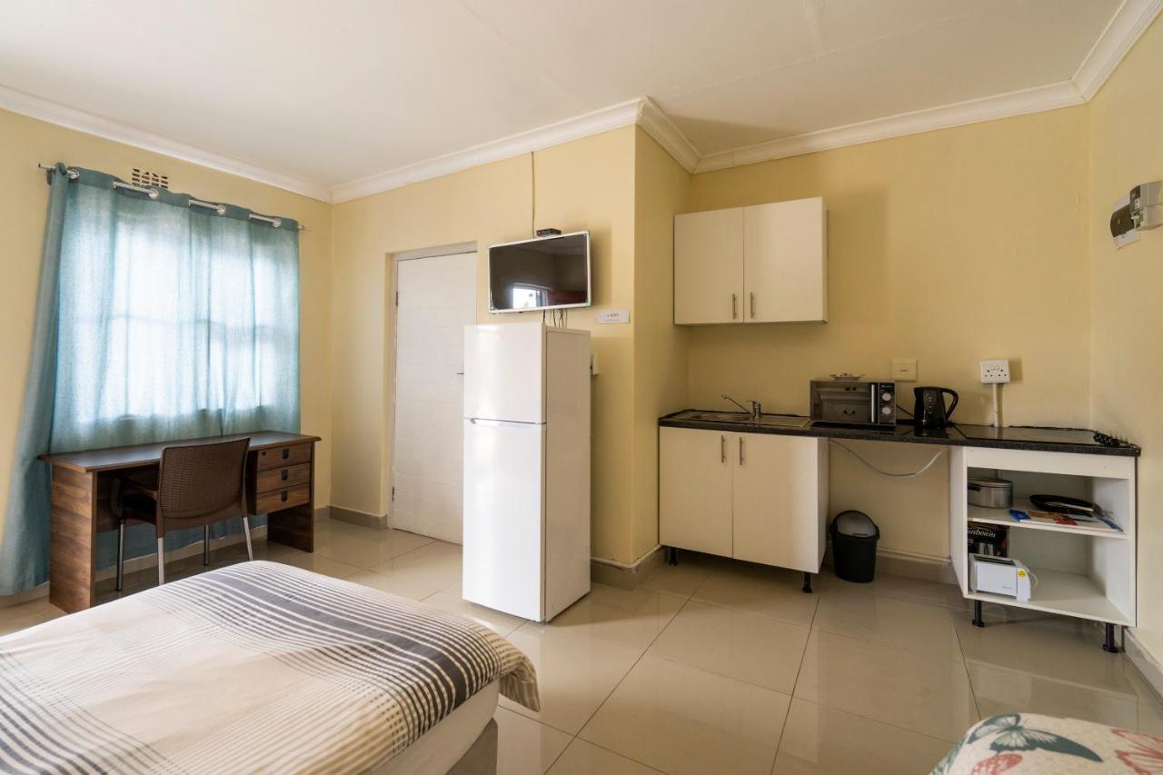 Hasate Guest House 10 Florence Street Oakdale Belliville 7530 Cape Town South African Екстер'єр фото